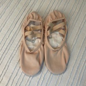 Size 5 1/2 BLOCH Performa Canvas Ballet Shoe NWOT